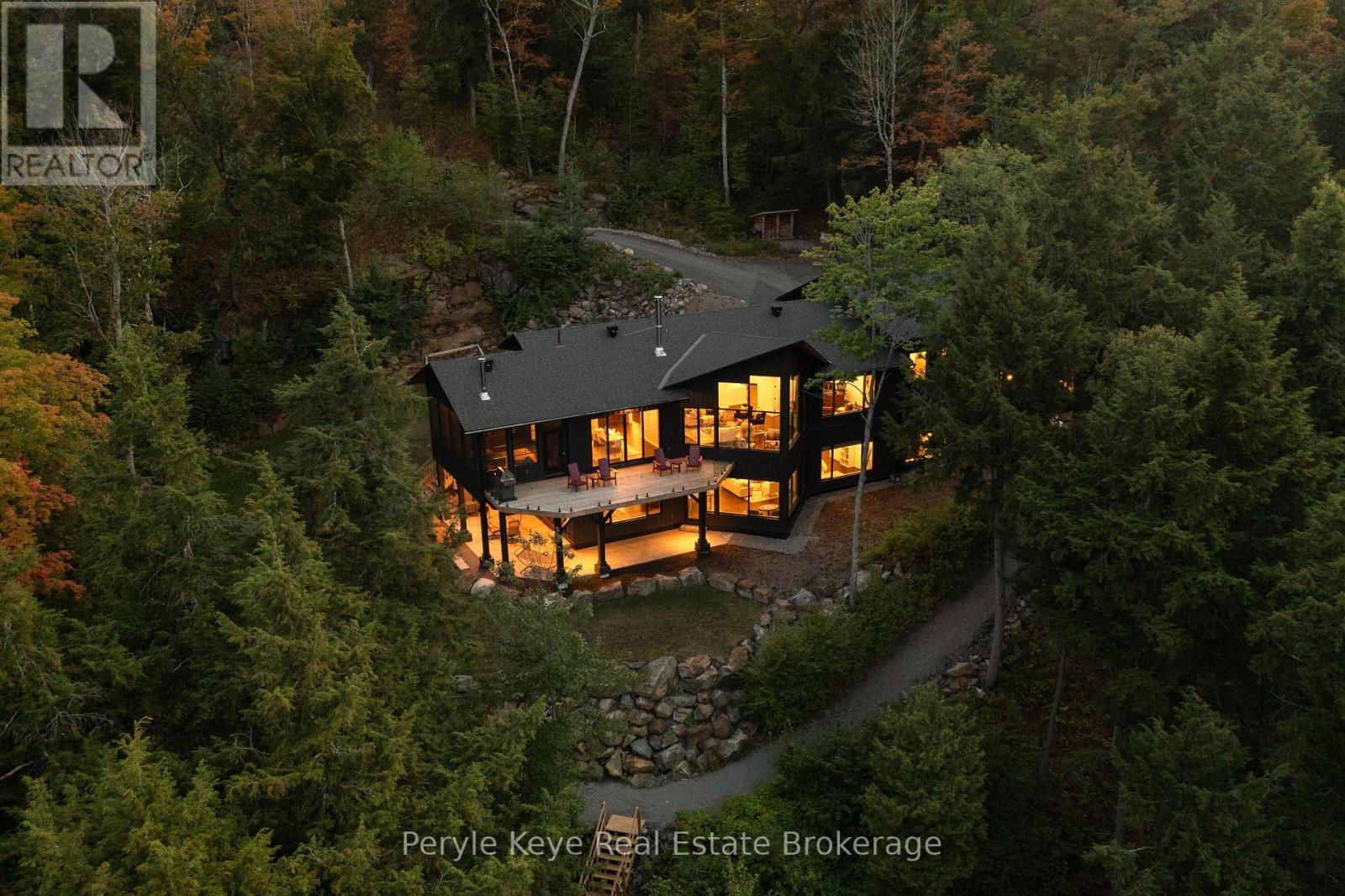 Ashworth Bay: Exclusive, High-End Community - 86 Claren Crescent, Huntsville (Stisted), ON - Outdoor With Deck Patio Veranda