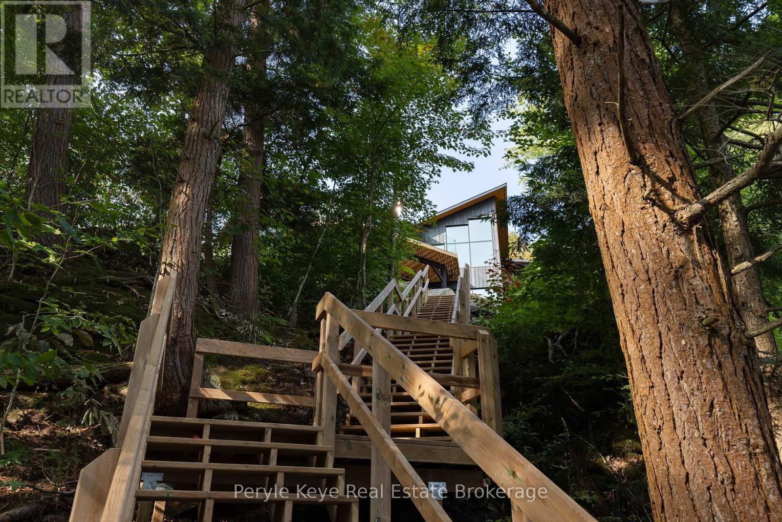 86 Claren Crescent, Huntsville (Stisted), ON - Outdoor