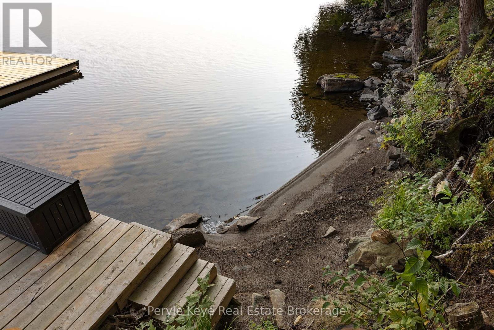 Hard-Packed, Ripple Sandy Entry - 86 Claren Crescent, Huntsville (Stisted), ON - Outdoor With Body Of Water With View