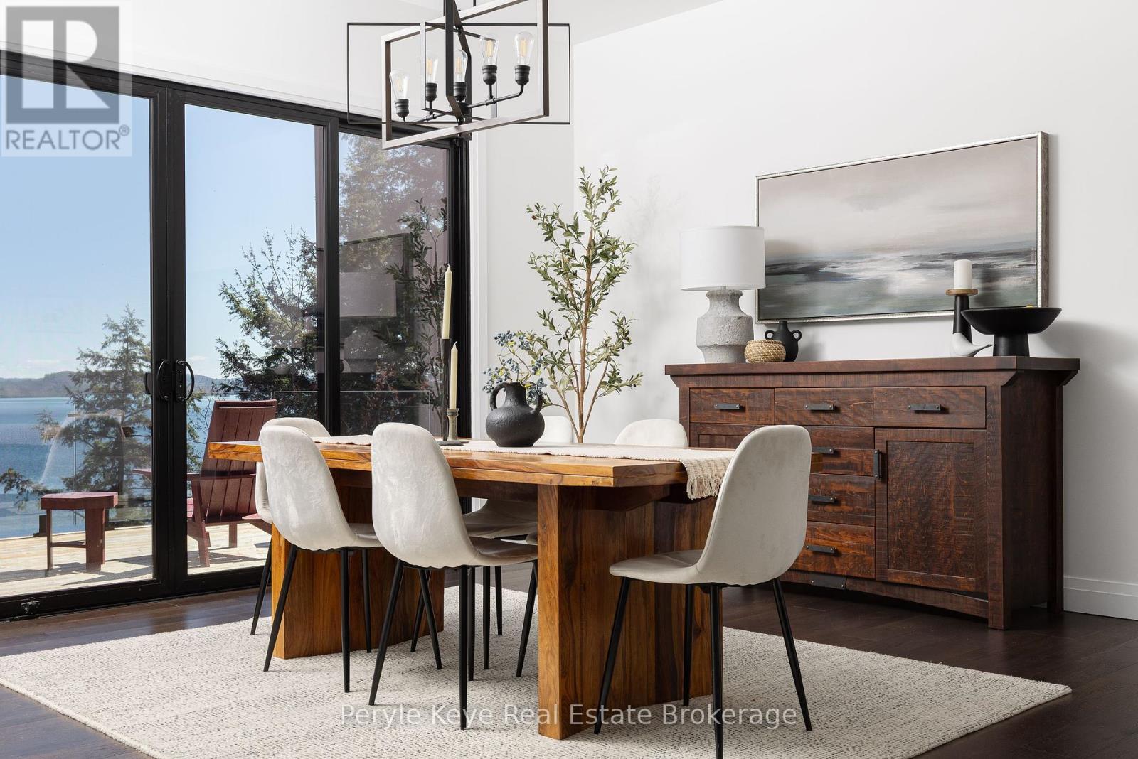 86 Claren Crescent, Huntsville (Stisted), ON - Indoor Photo Showing Dining Room