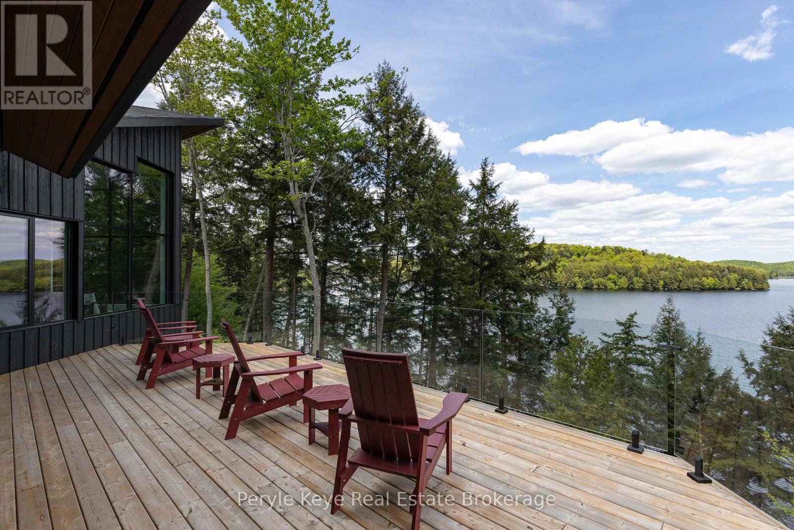 86 Claren Crescent, Huntsville (Stisted), ON - Outdoor With Body Of Water With Deck Patio Veranda