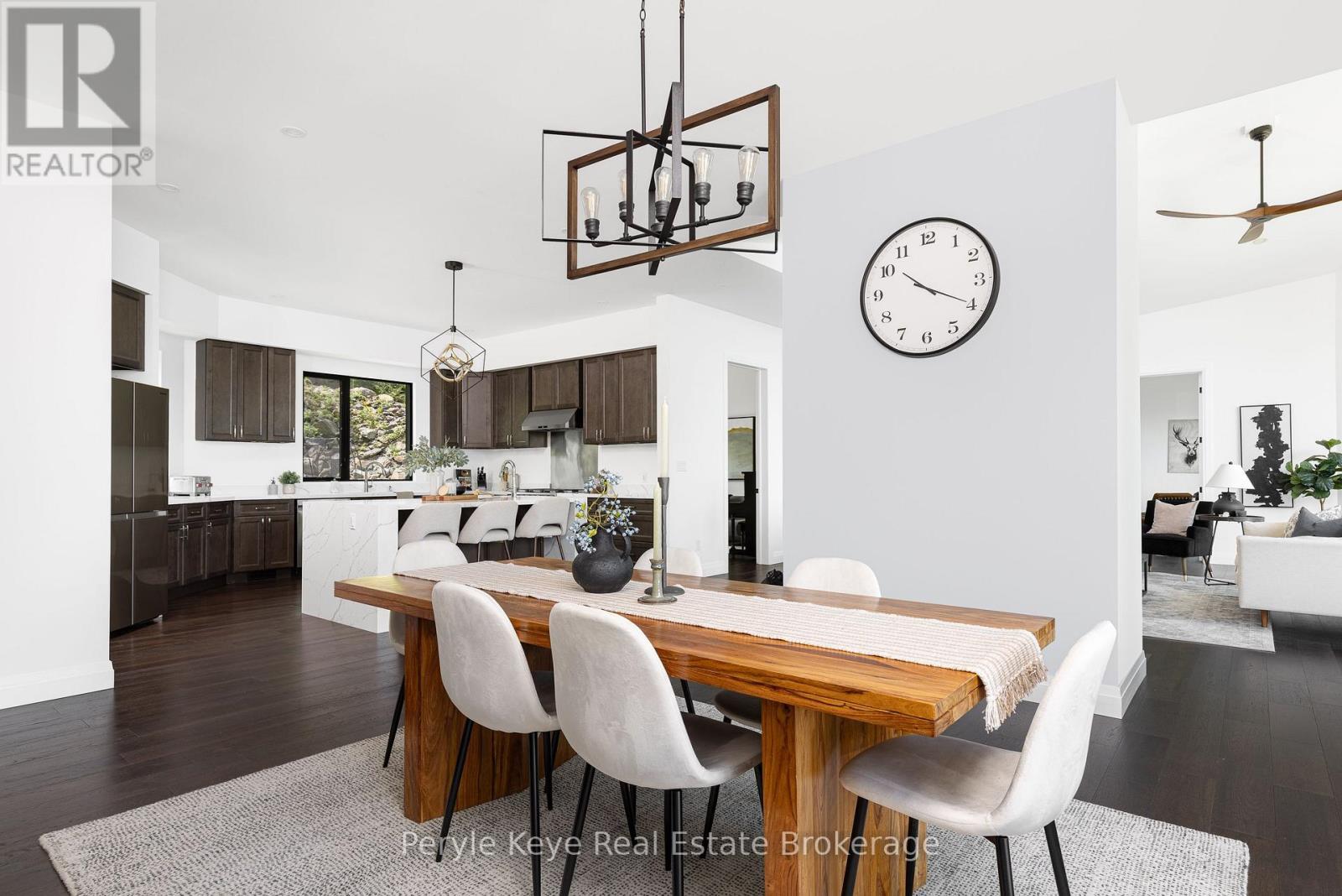 86 Claren Crescent, Huntsville (Stisted), ON - Indoor Photo Showing Dining Room