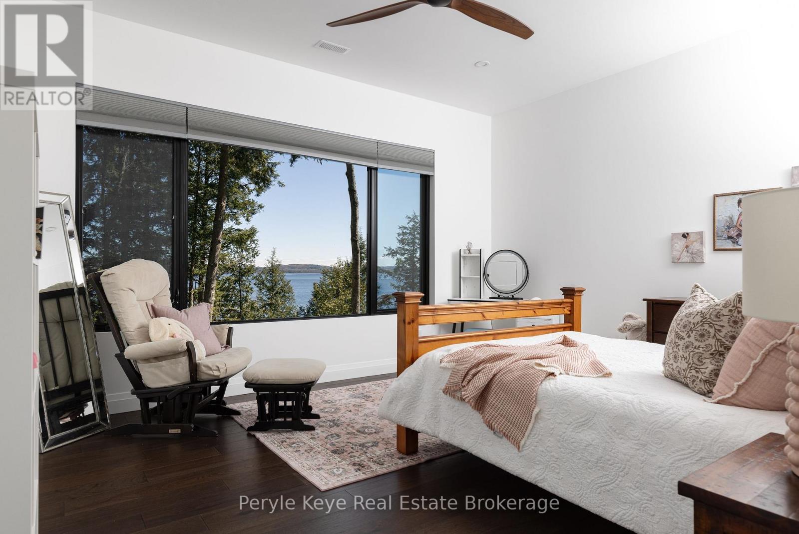 Guest Bedroom 1 - 86 Claren Crescent, Huntsville (Stisted), ON - Indoor Photo Showing Bedroom
