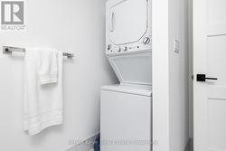 2 Bed, 1 Bath Suite w/ Kitchen & Laundry -