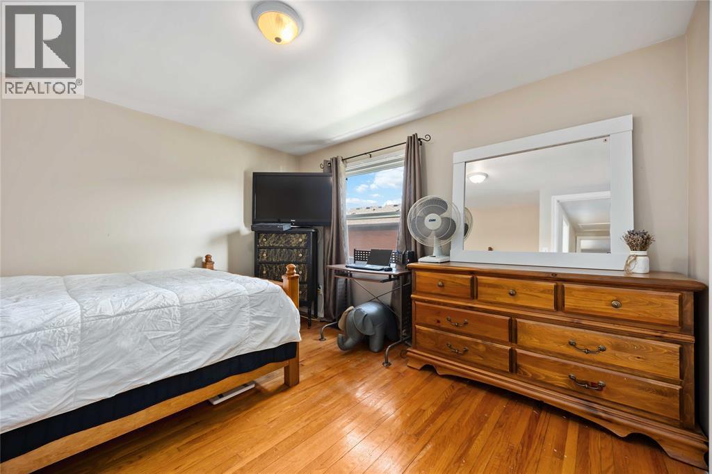 205 Fane Street Unit# 13B, St Clair, ON - Indoor Photo Showing Bedroom