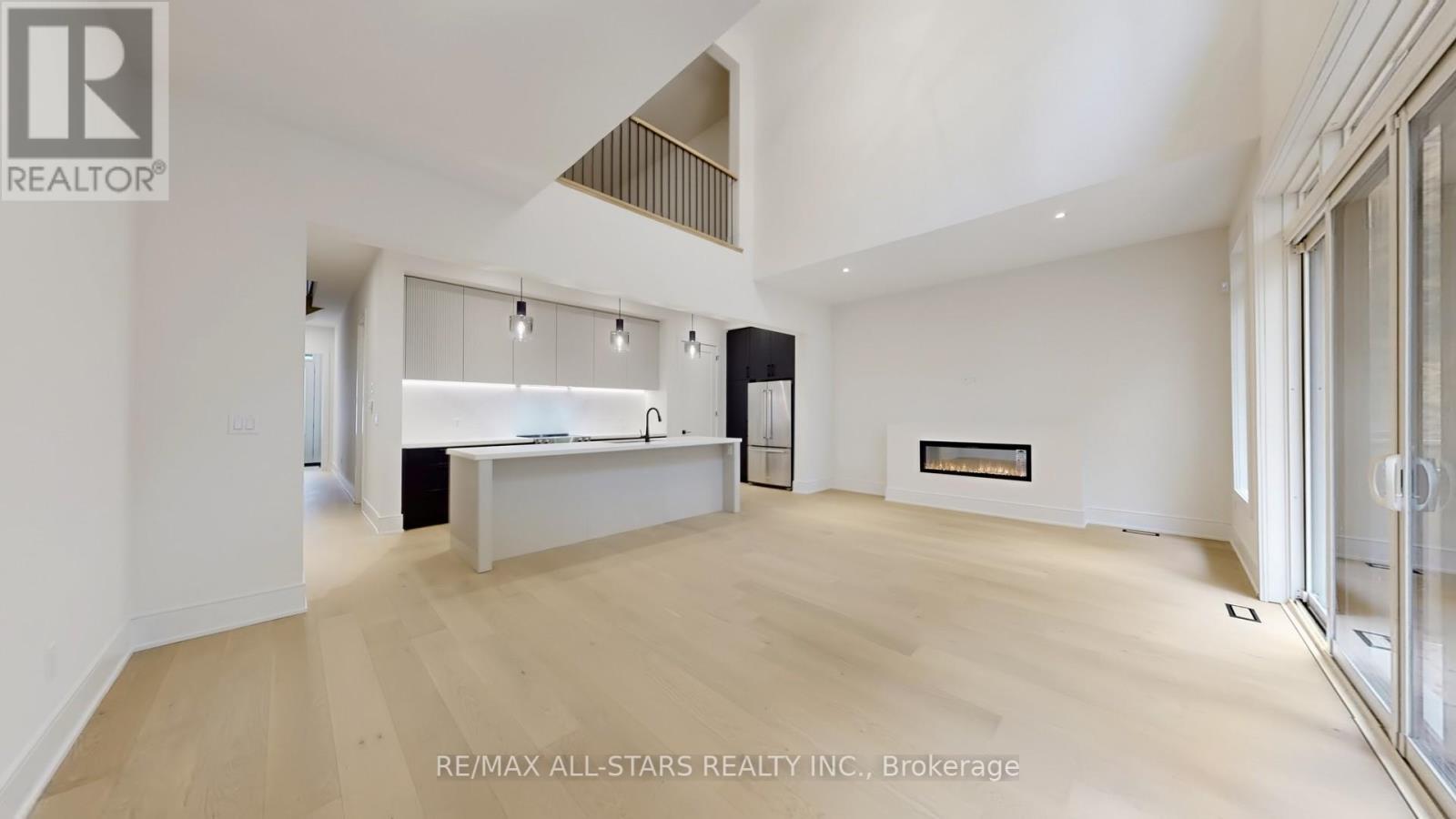 5 Vern Robertson Gate, Uxbridge, ON - Indoor Photo Showing Other Room