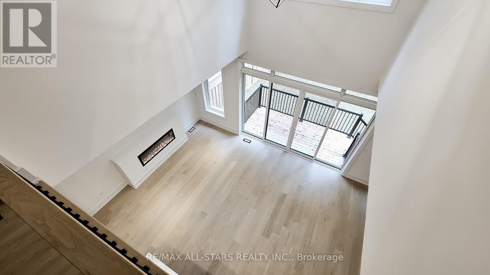 5 Vern Robertson Gate, Uxbridge, ON - Indoor Photo Showing Other Room