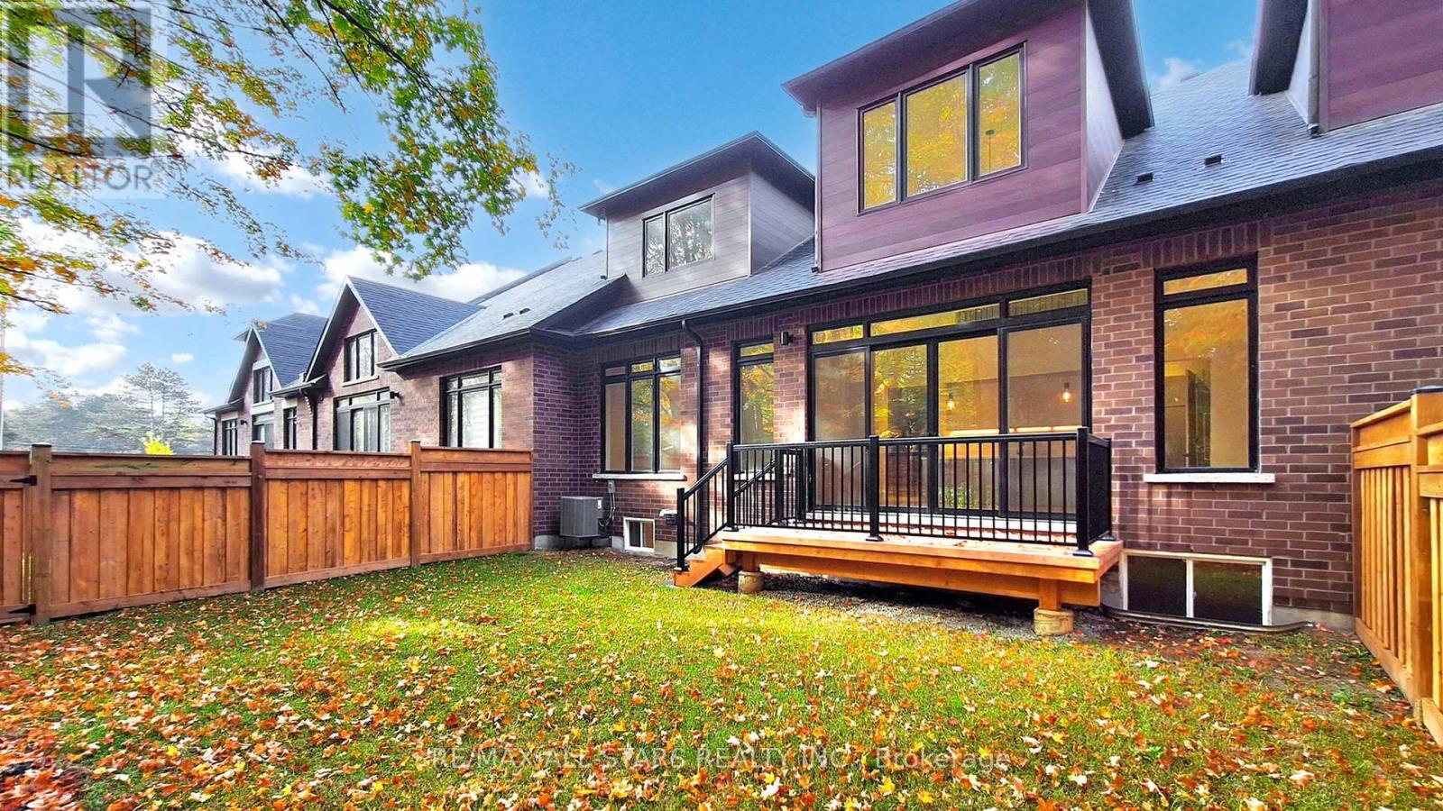 5 Vern Robertson Gate, Uxbridge, ON - Outdoor With Deck Patio Veranda