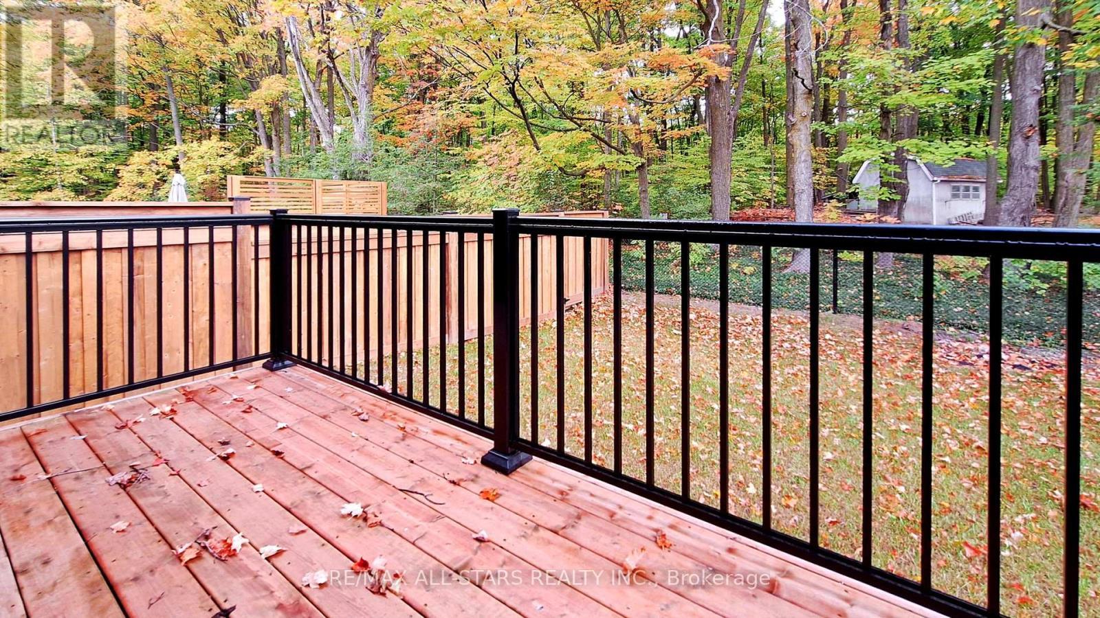 5 Vern Robertson Gate, Uxbridge, ON - Outdoor