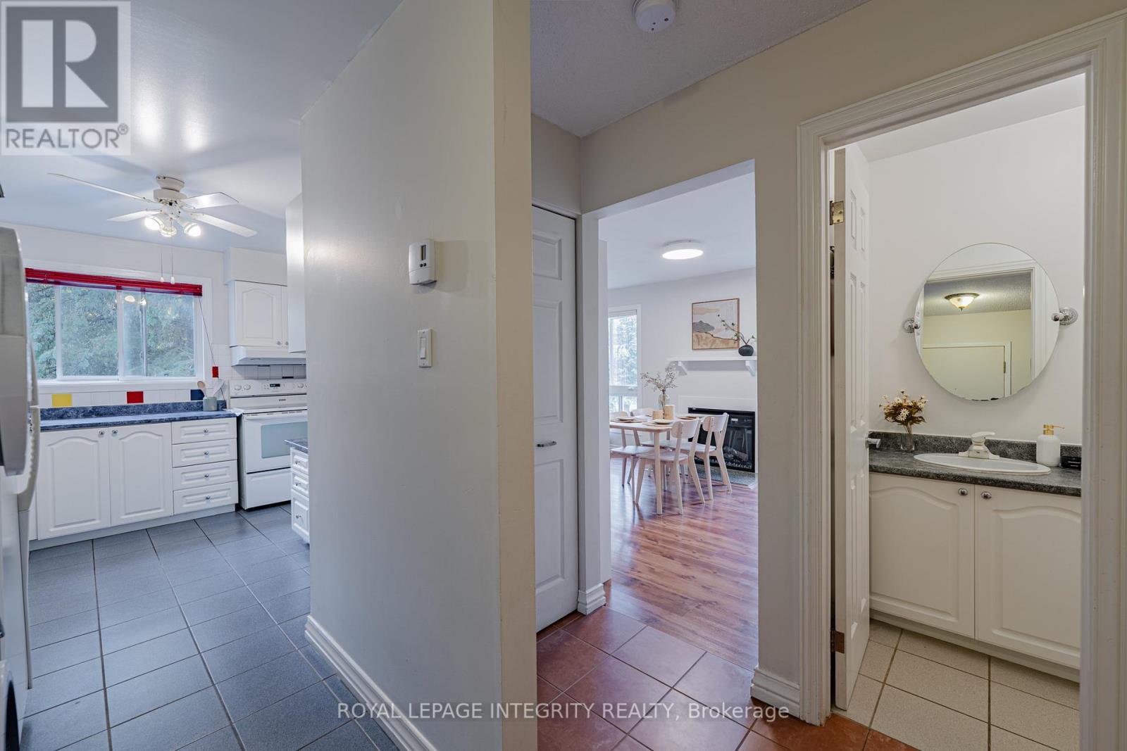 5 - 400 Fenerty Court, Ottawa, ON - Indoor Photo Showing Bathroom