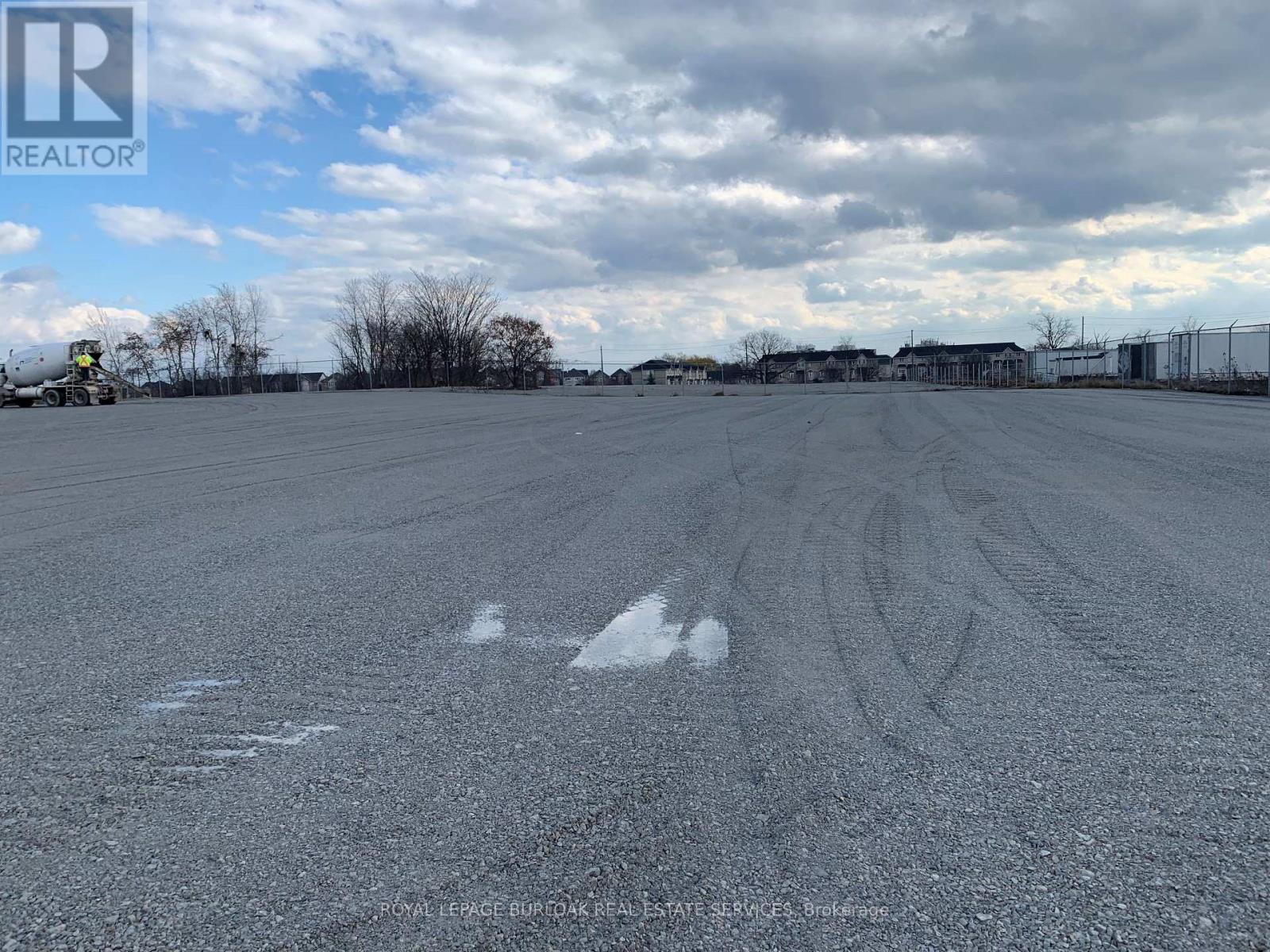 B&D - 747 Appleby Line, Burlington, ON