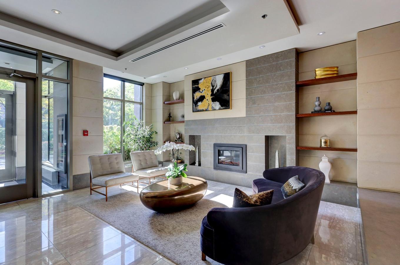 Hall d'entrée/Vestibule - 1407-100 Av. Des Sommets, Montréal (Verdun/Île-Des-Soeurs), QC - Indoor With Fireplace