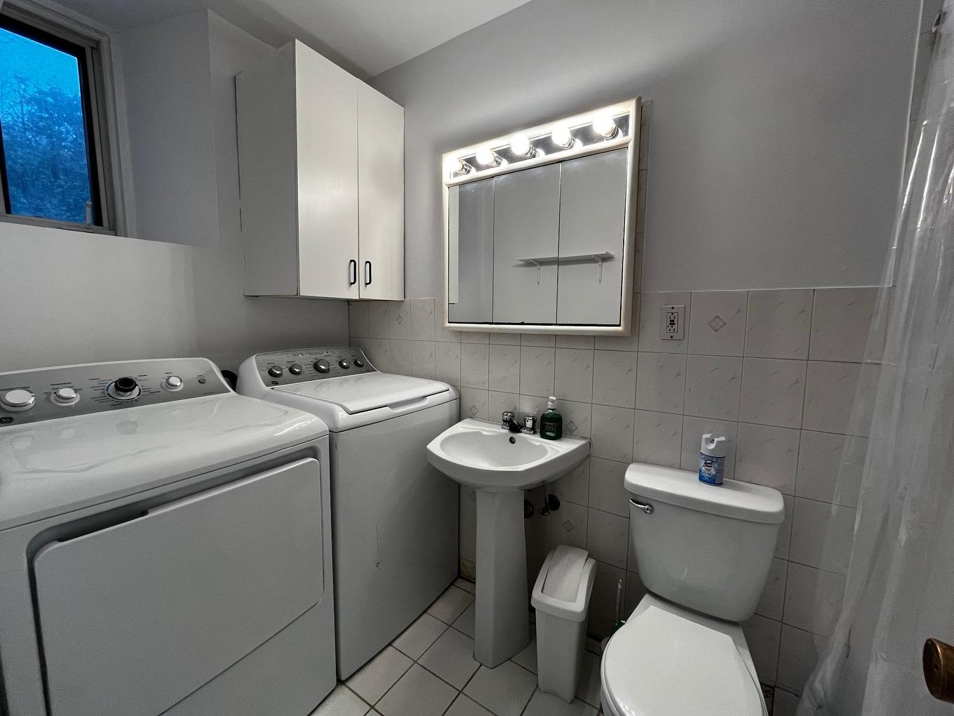 Bathroom - 4300 Rue D'Iberville, Montréal (Le Plateau-Mont-Royal), QC - Indoor