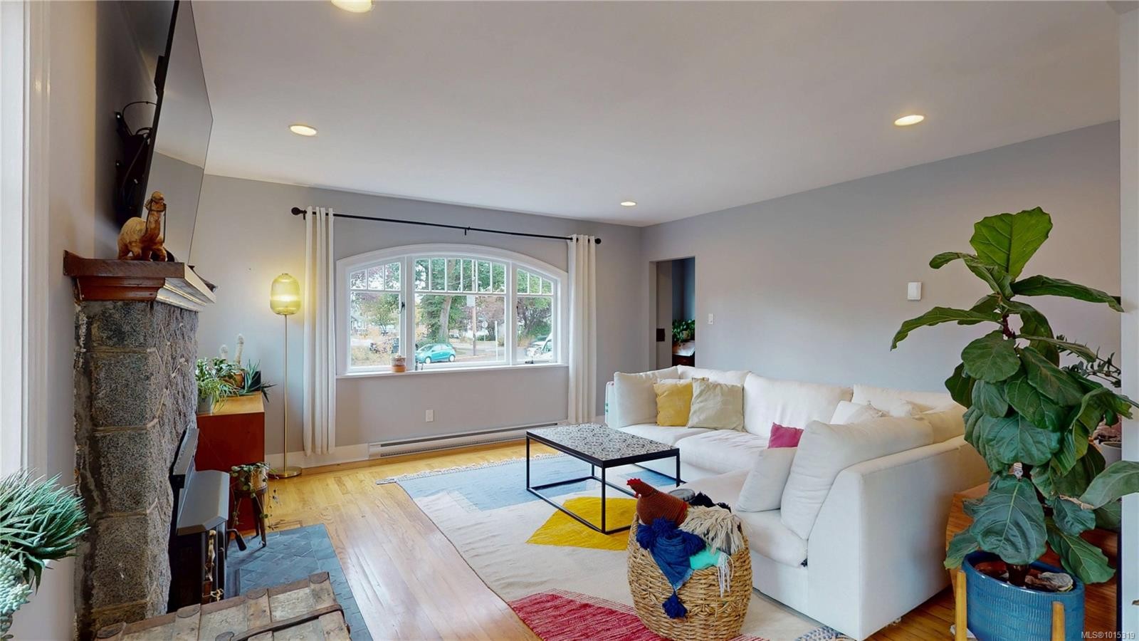 1024 Tolmie Ave, Saanich, BC