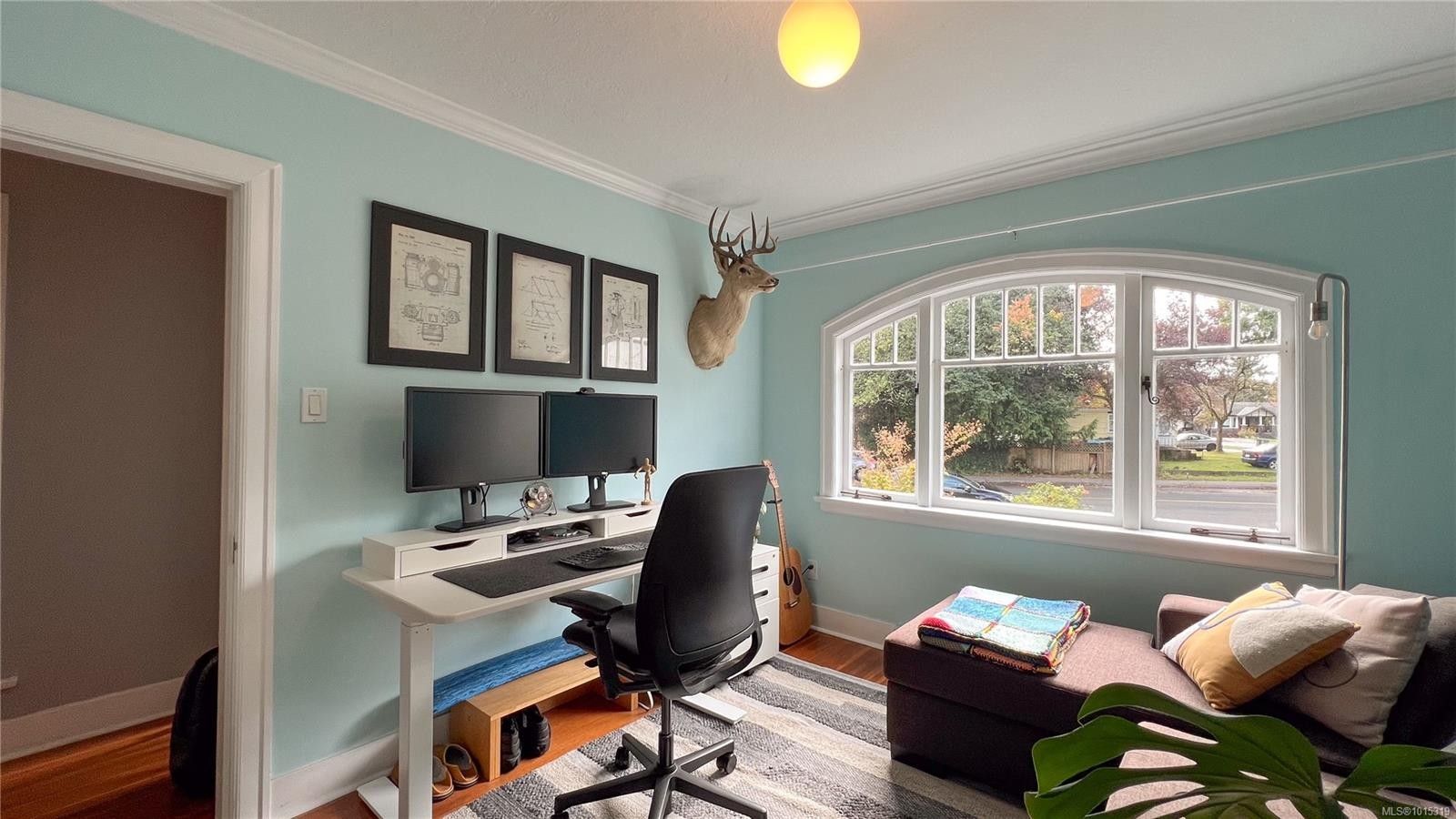 1024 Tolmie Ave, Saanich, BC