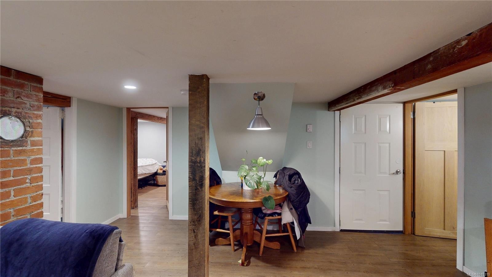 1024 Tolmie Ave, Saanich, BC