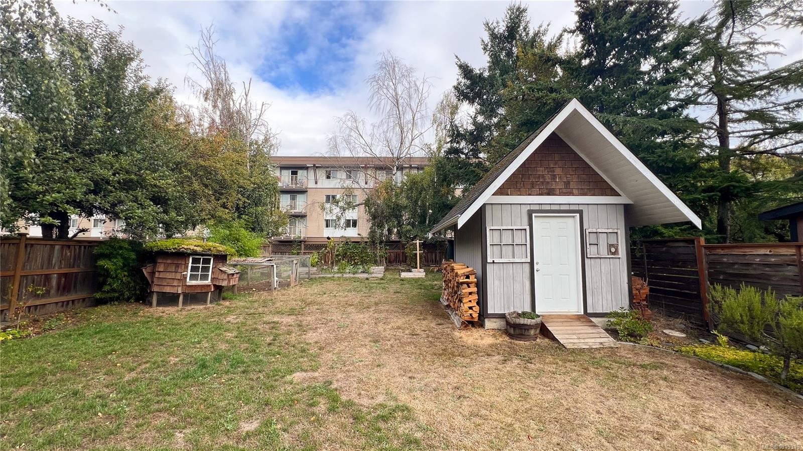 1024 Tolmie Ave, Saanich, BC