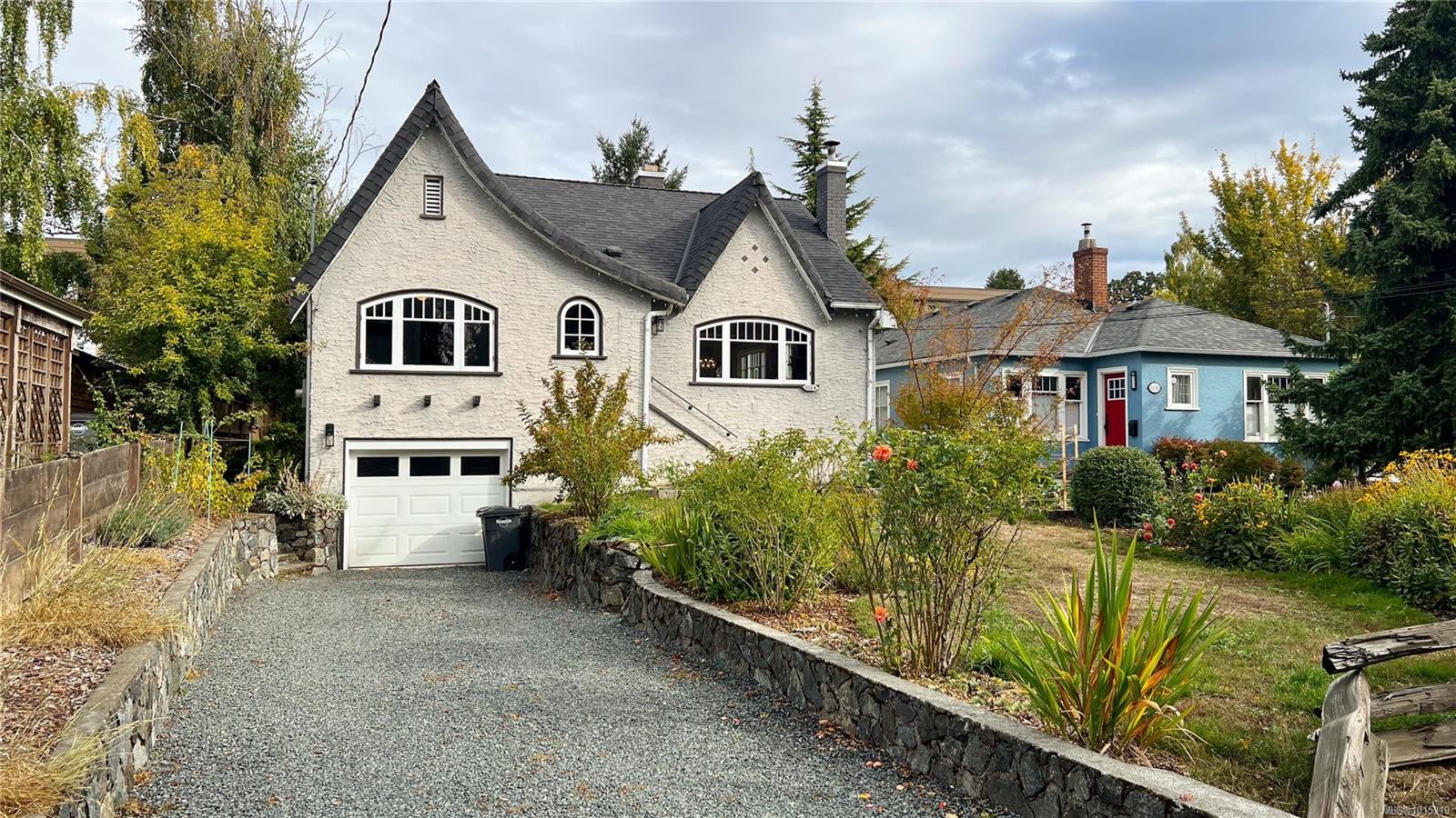 1024 Tolmie Ave, Saanich, BC