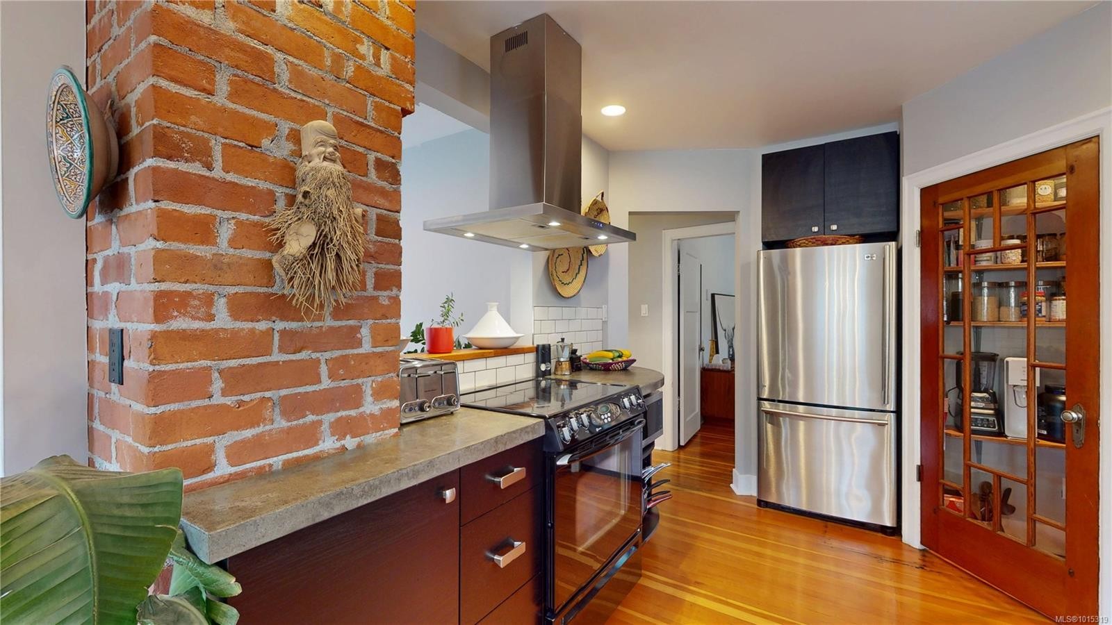 1024 Tolmie Ave, Saanich, BC