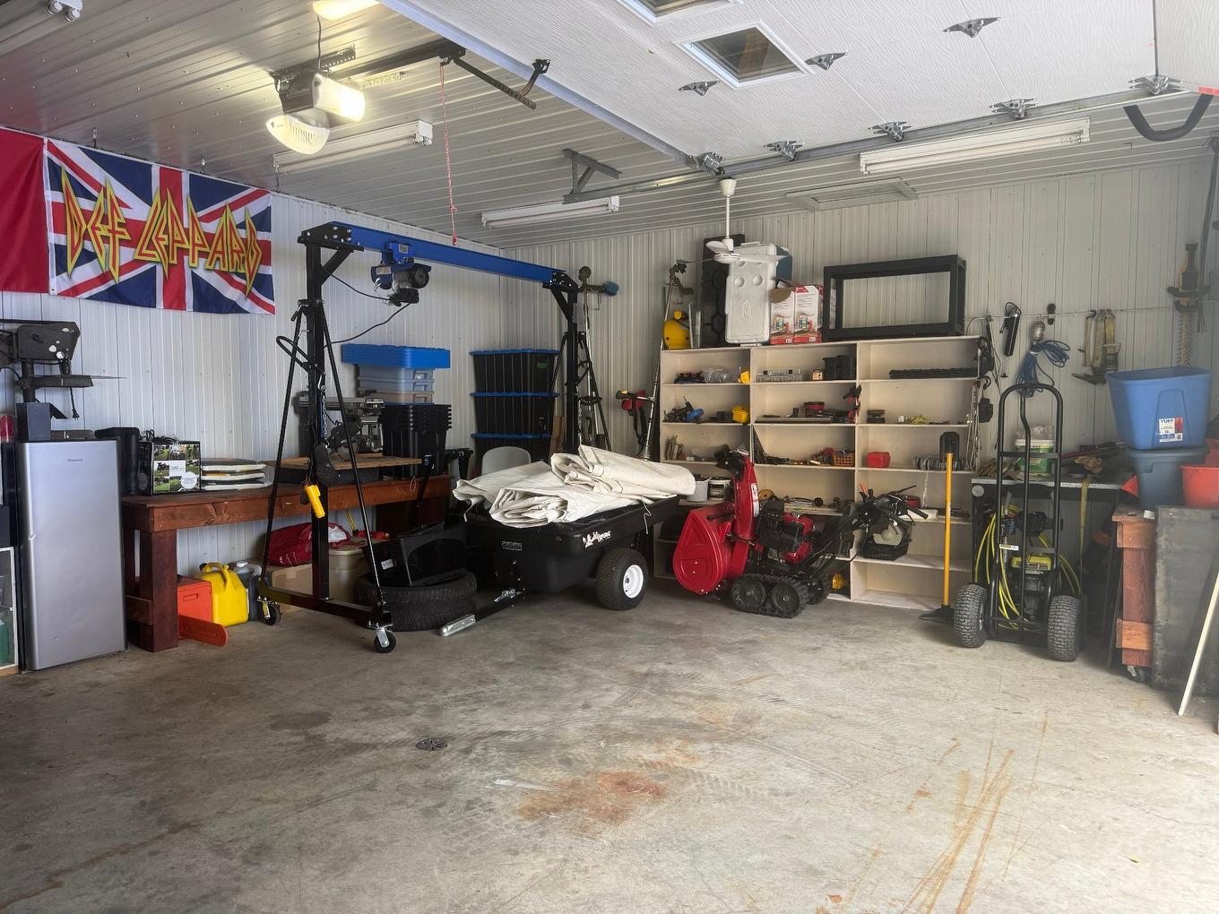 Garage - 1288 Ch. De La Baie-De-L'Île, Rouyn-Noranda, QC - Indoor Photo Showing Garage