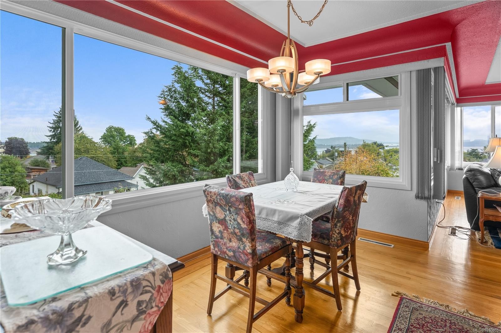 609 Milton St, Nanaimo, BC