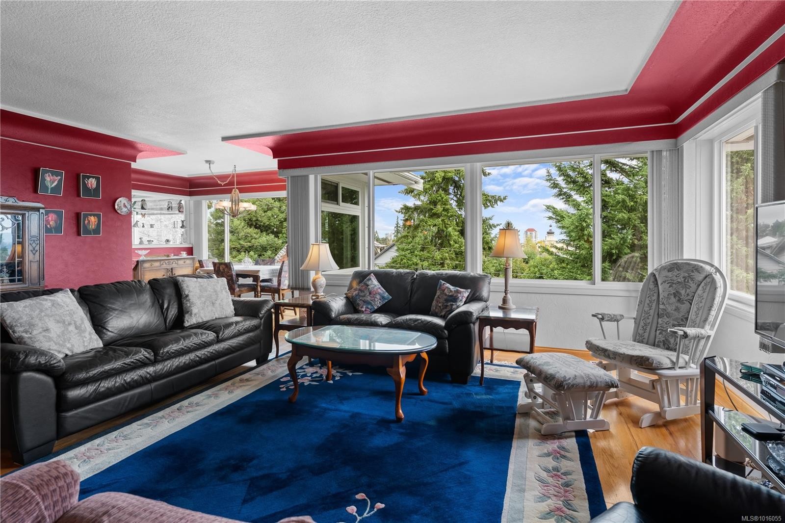 609 Milton St, Nanaimo, BC