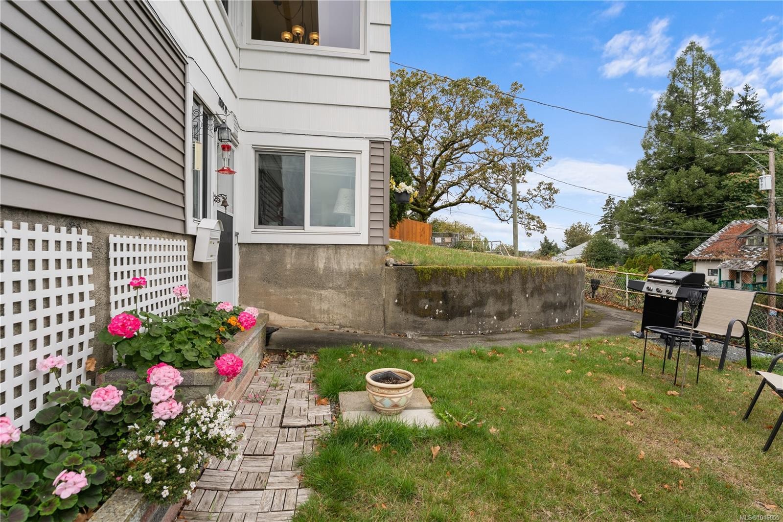 609 Milton St, Nanaimo, BC