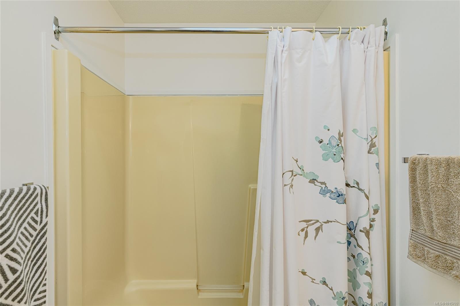 2084-135 Brinkworthy Rd, Salt Spring, BC