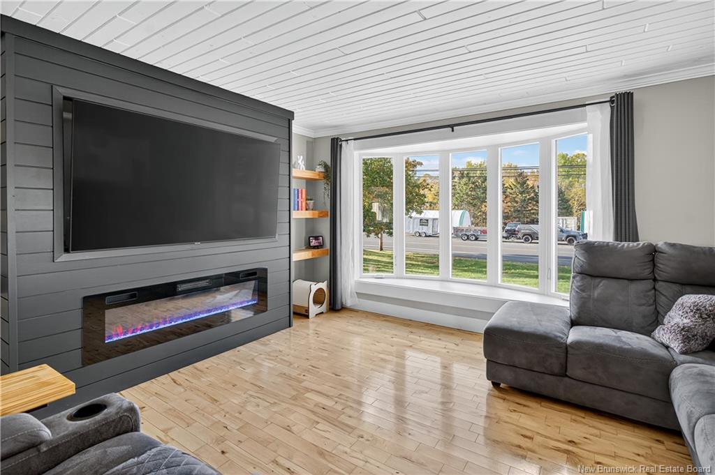 658 Vanier St, Campbellton, NB