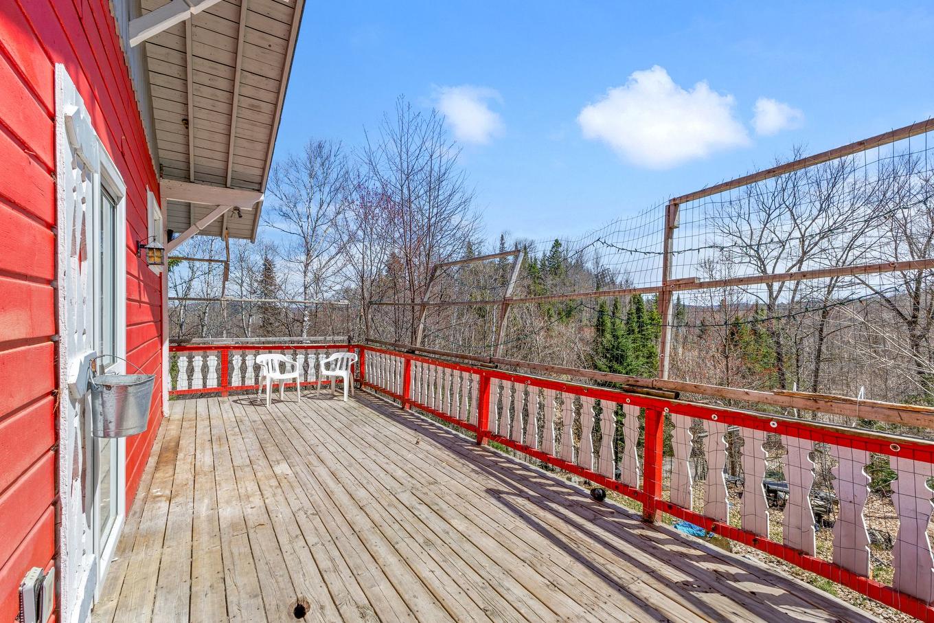 Balcon - 3004 Rue D'Arosa, Val-David, QC - Outdoor