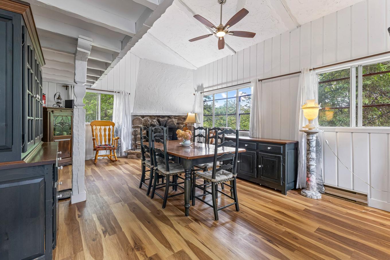 Salle à manger - 3004 Rue D'Arosa, Val-David, QC - Indoor Photo Showing Dining Room