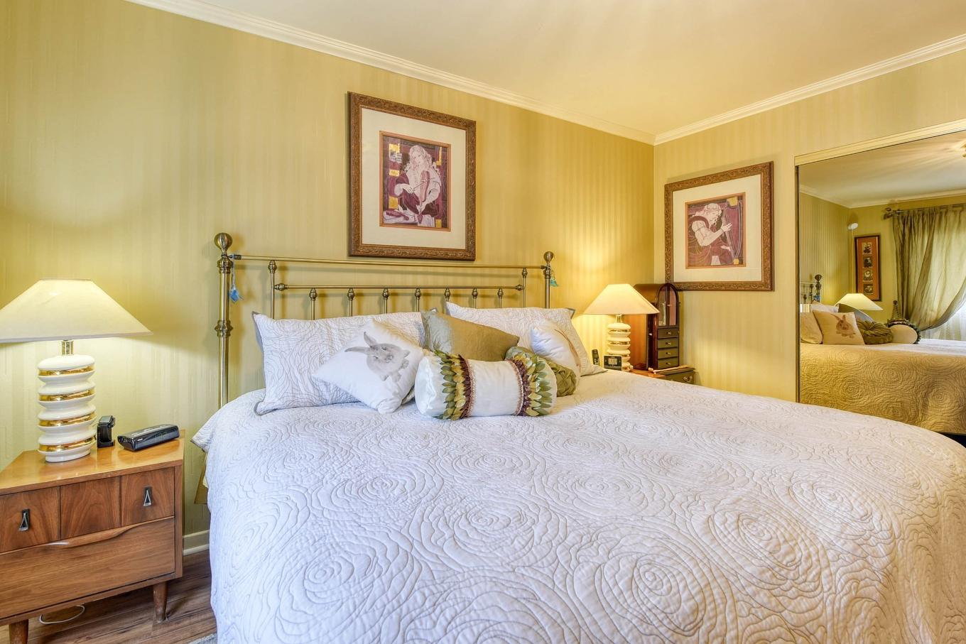 Primary bedroom - 875 Av. Devonshire, Laval (Chomedey), QC - Indoor Photo Showing Bedroom