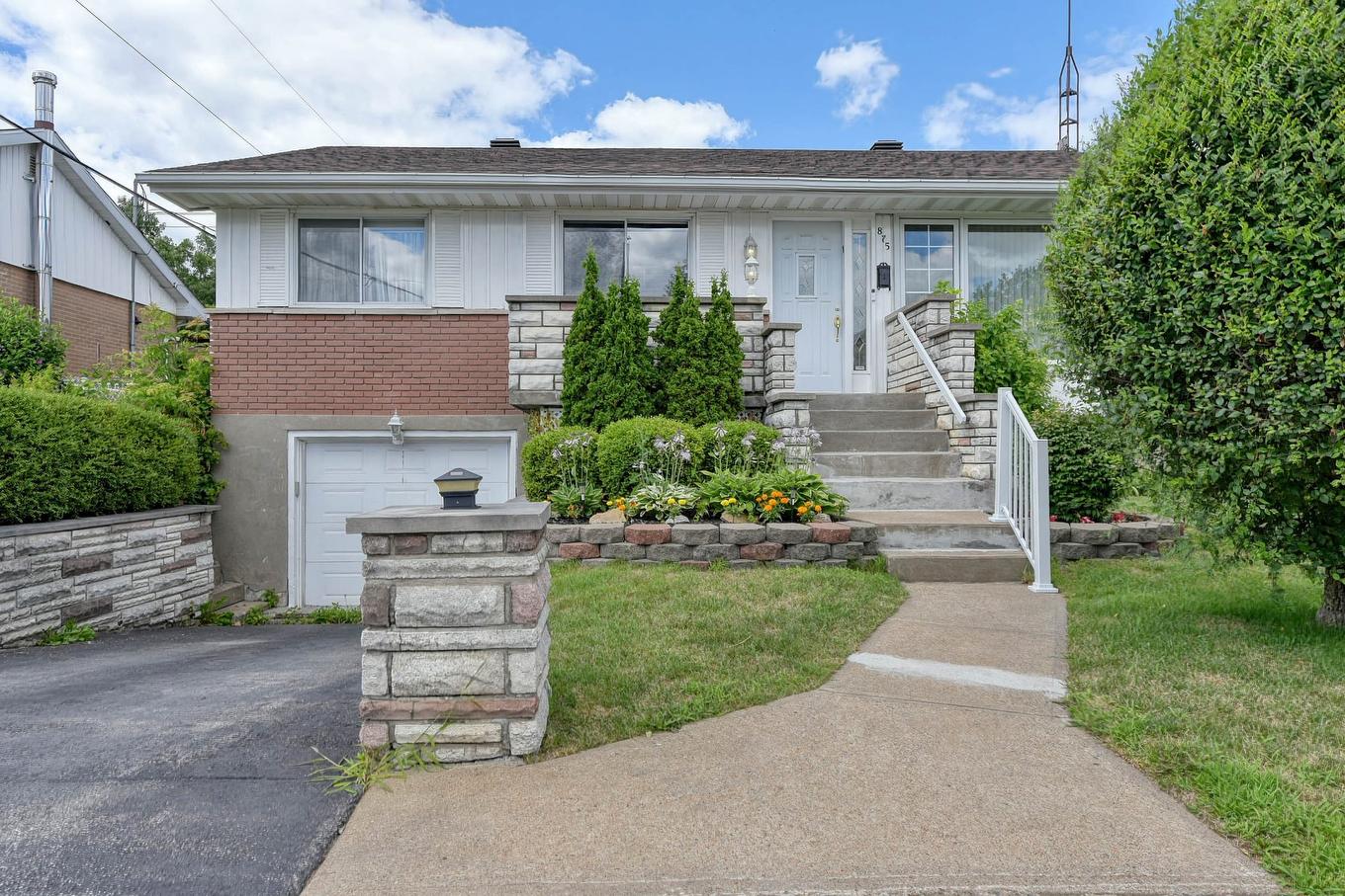 Frontage - 875 Av. Devonshire, Laval (Chomedey), QC - Outdoor