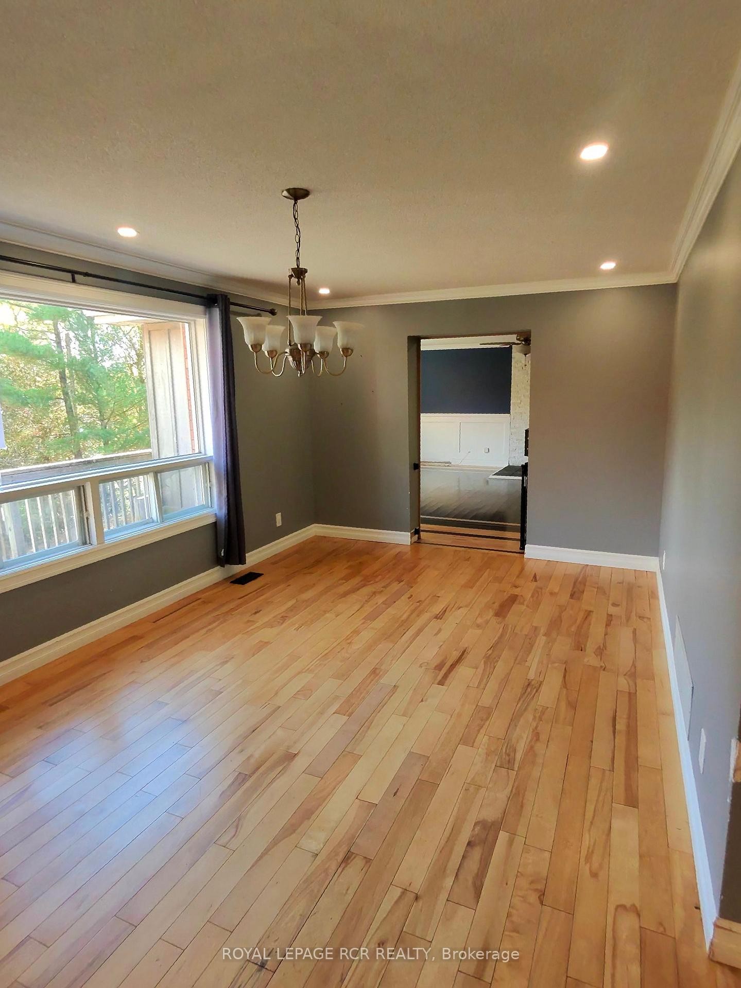 5 Church Street, Amaranth, ON - Indoor Photo Showing Other Room