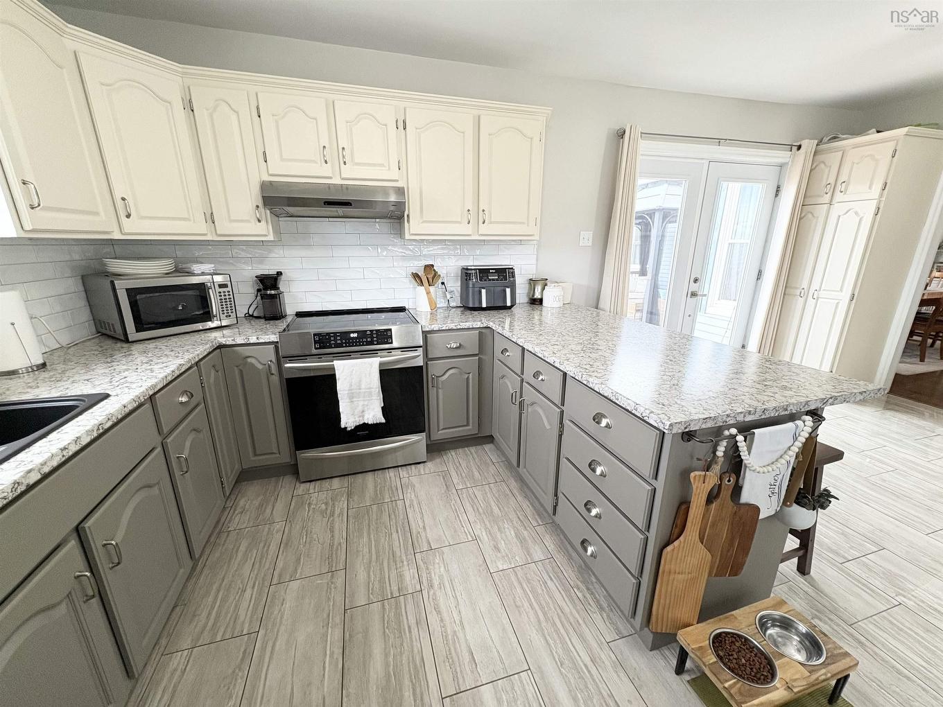 21 Oak Street, Pictou, NS