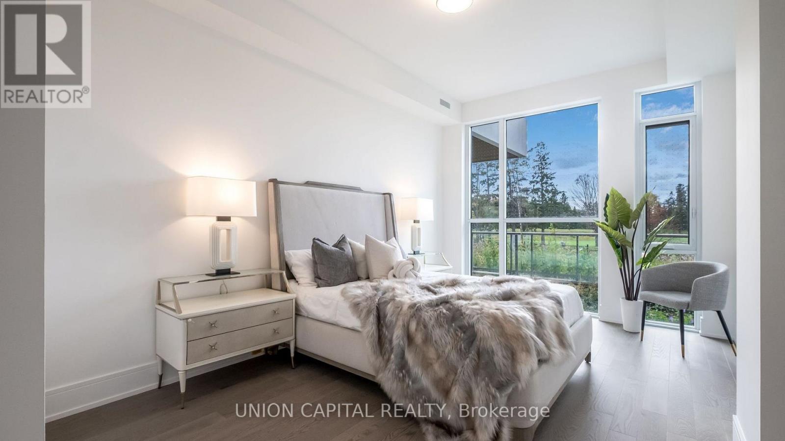 19 - 399 Royal Orchard Boulevard, Markham, ON - Indoor Photo Showing Bedroom