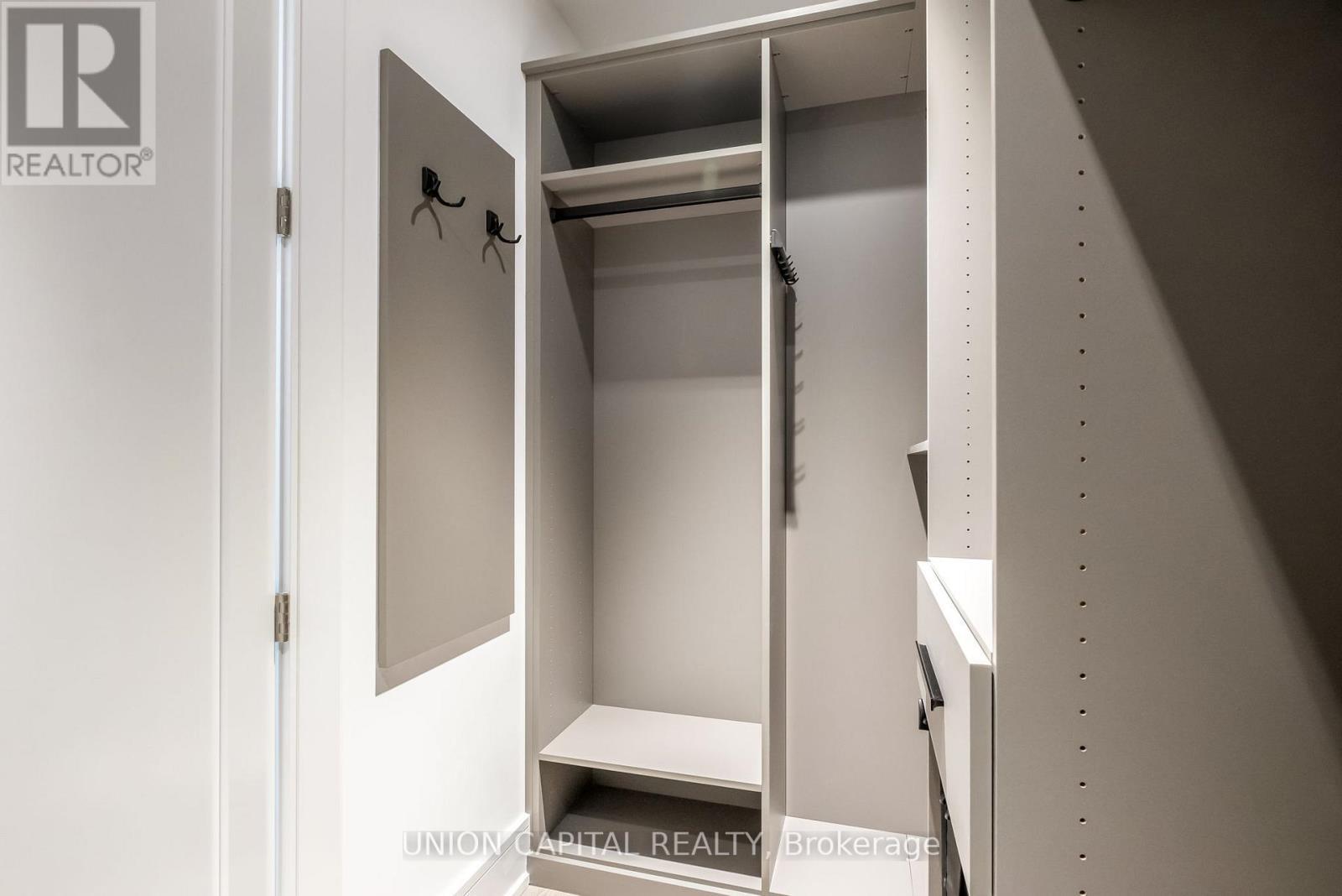 19 - 399 Royal Orchard Boulevard, Markham, ON - Photo Showing Other Room