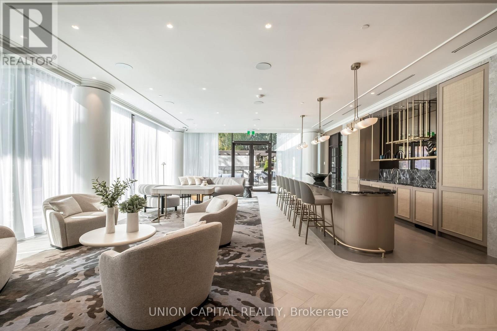 19 - 399 Royal Orchard Boulevard, Markham, ON - Indoor