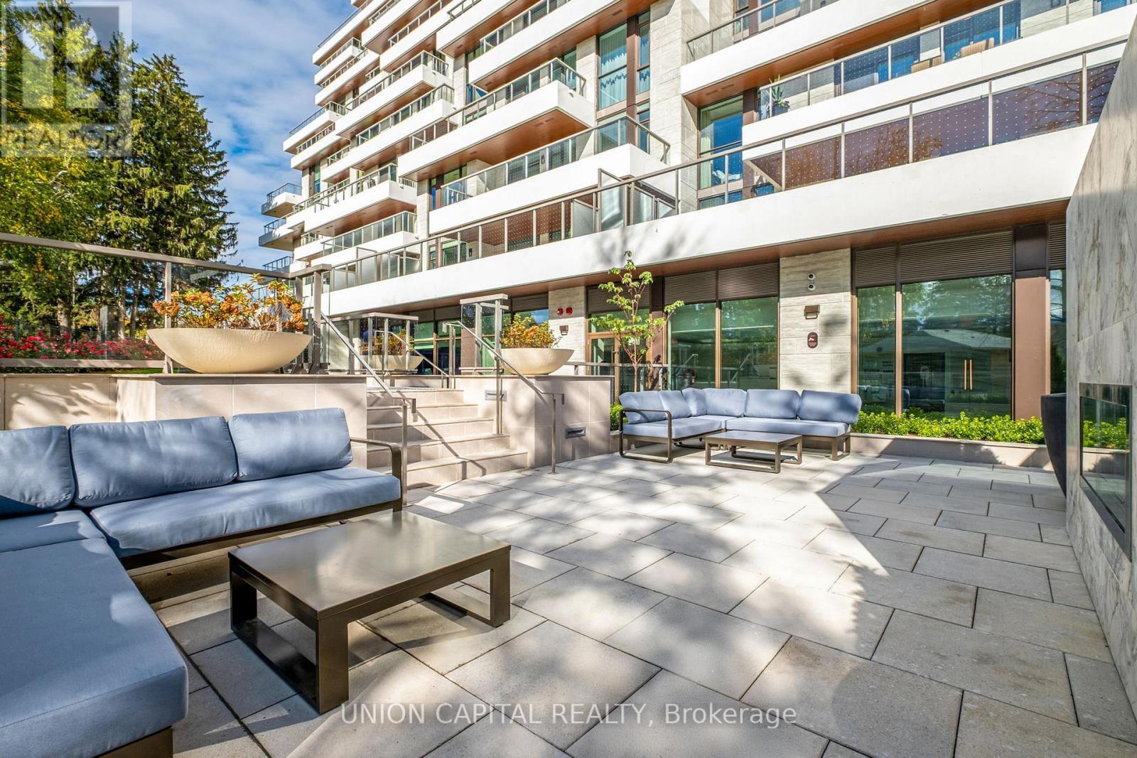 19 - 399 Royal Orchard Boulevard, Markham, ON - Outdoor With Deck Patio Veranda