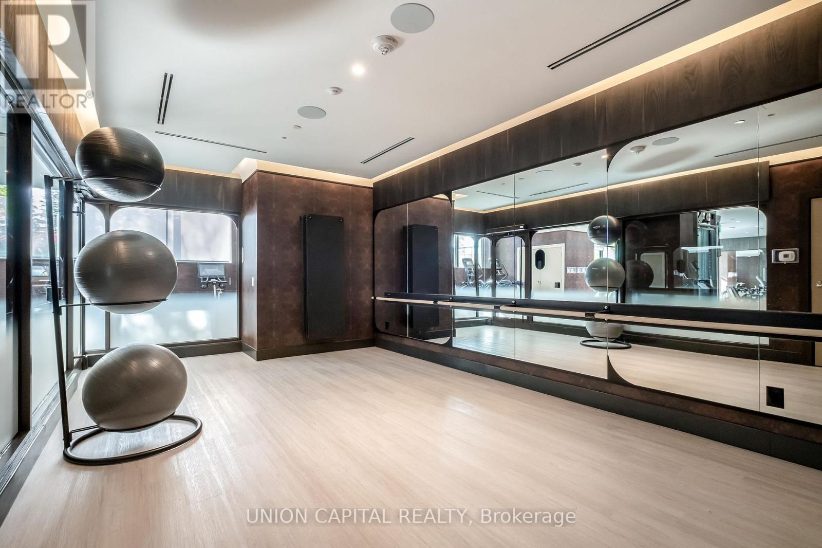 19 - 399 Royal Orchard Boulevard, Markham, ON - Indoor Photo Showing Other Room