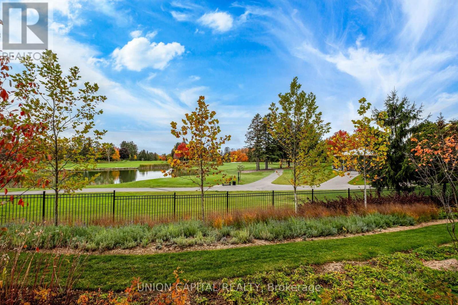 19 - 399 Royal Orchard Boulevard, Markham, ON - Outdoor