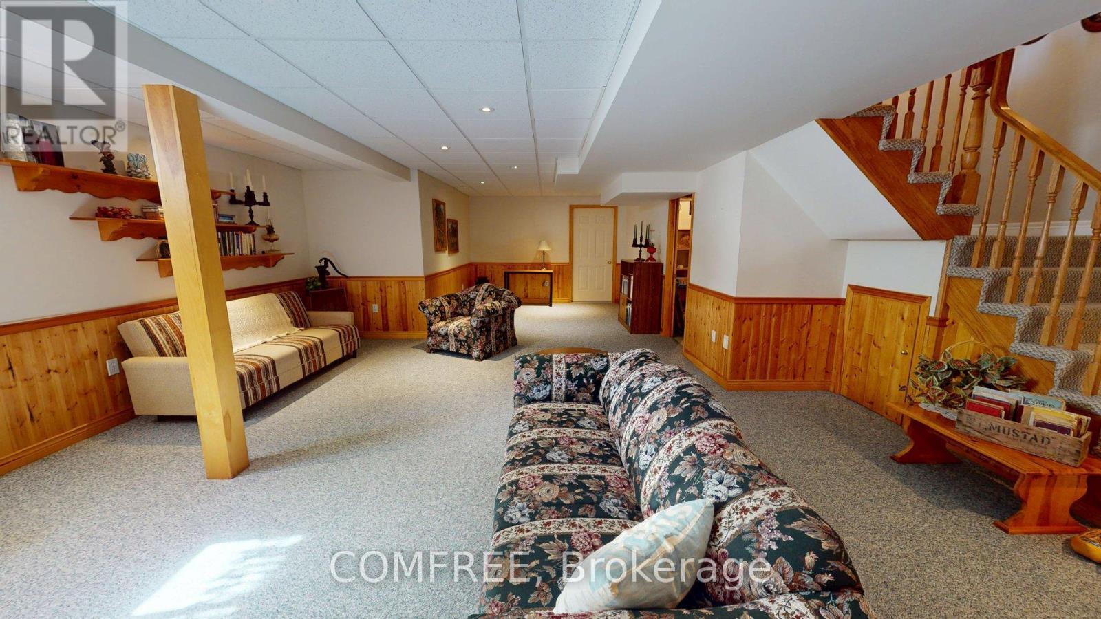 12 - 12 Pond View Drive, Wellesley, ON - Indoor