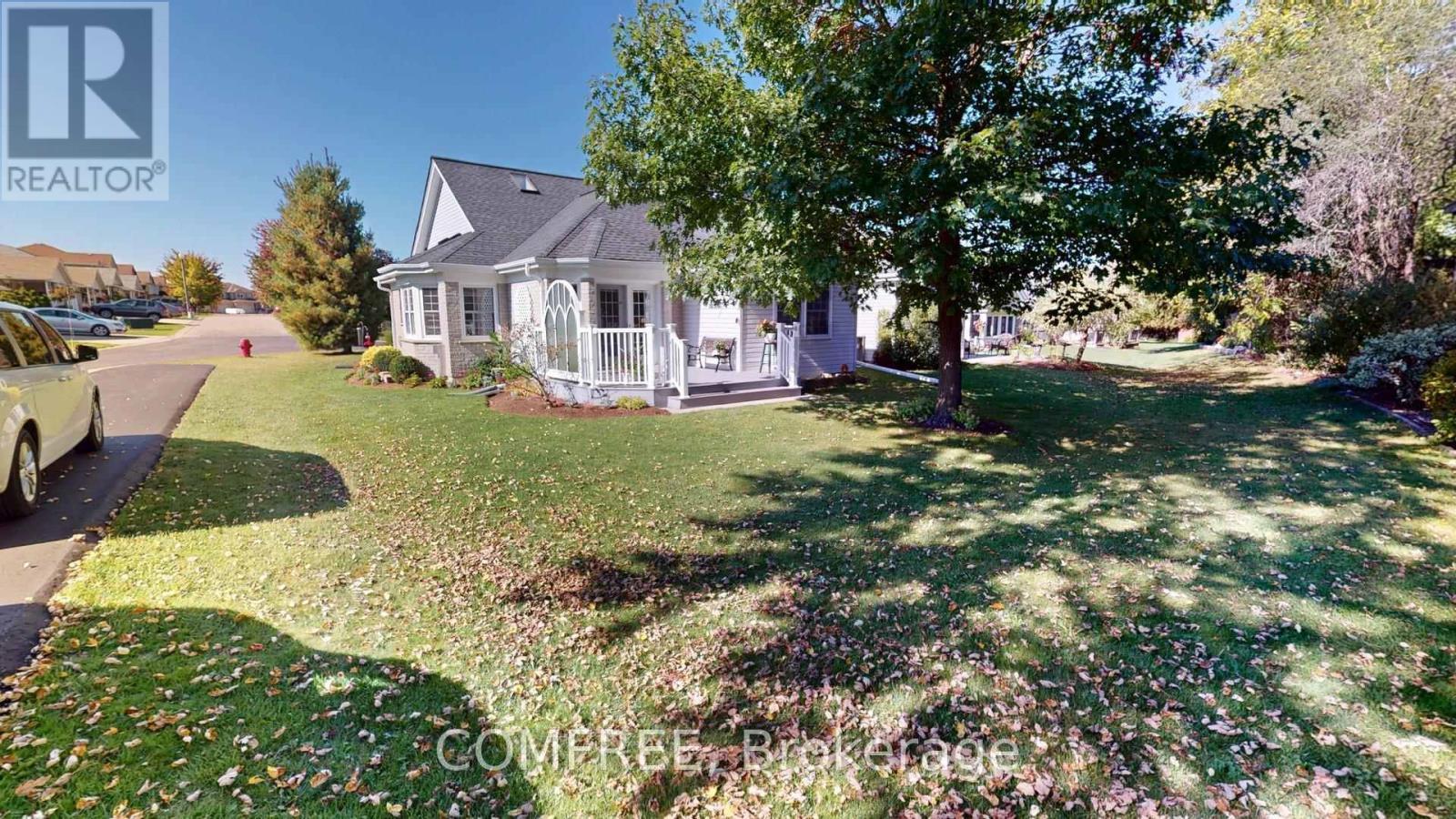 12 - 12 Pond View Drive, Wellesley, ON - Outdoor With Deck Patio Veranda