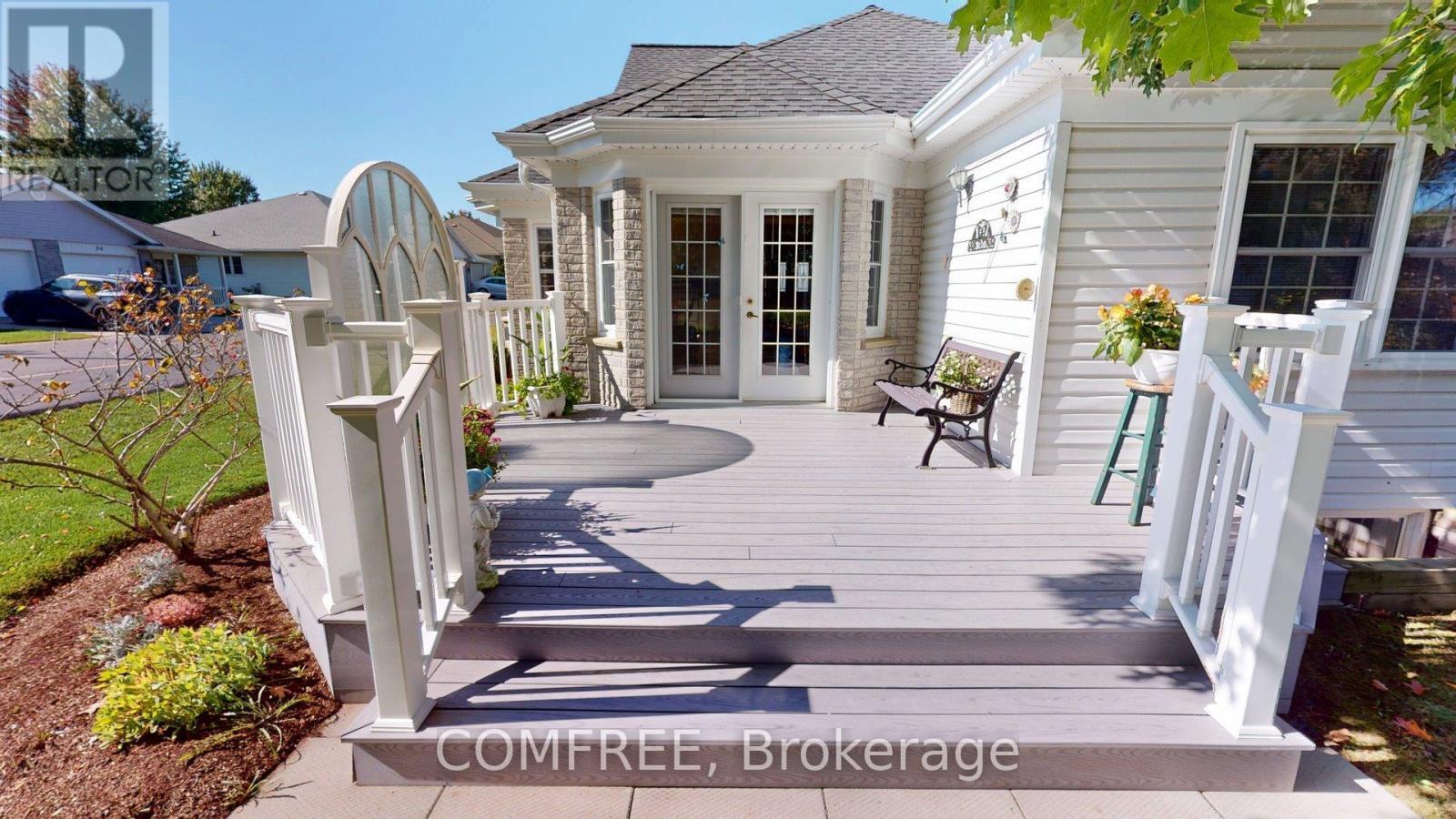 12 - 12 Pond View Drive, Wellesley, ON - Outdoor With Deck Patio Veranda