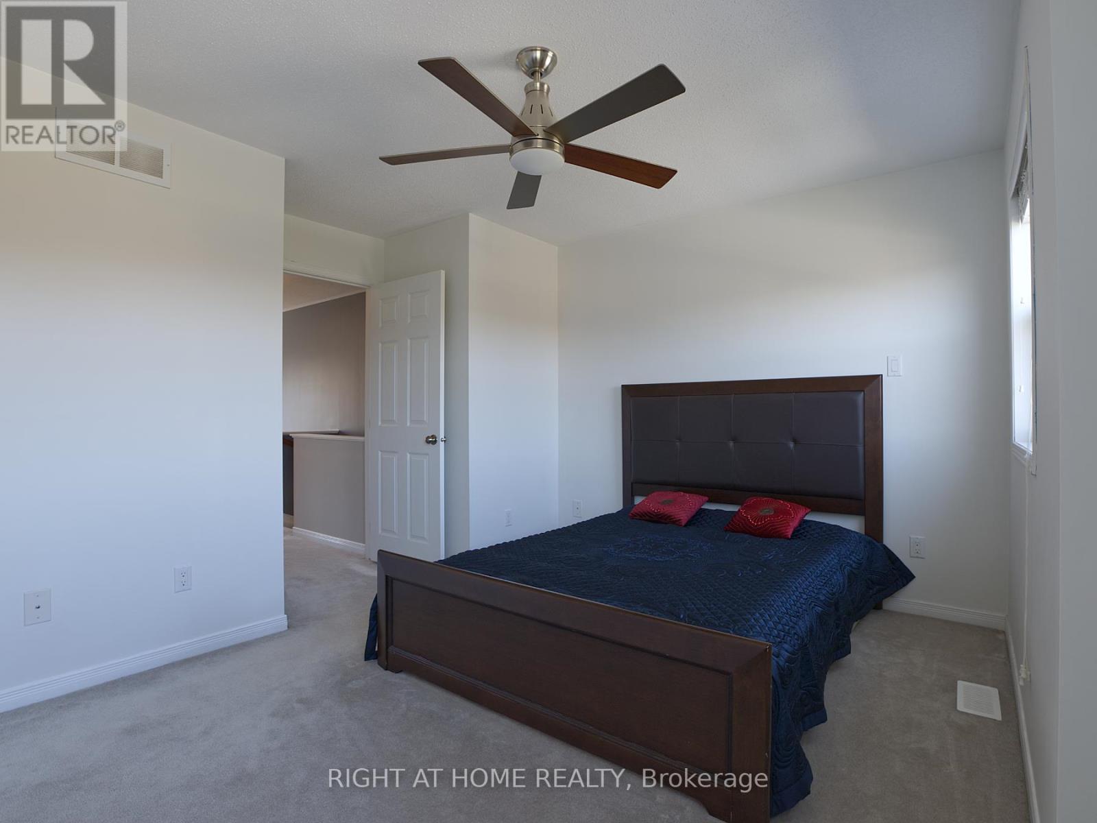 773 Cobble Hill Drive, Ottawa, ON - Indoor Photo Showing Bedroom