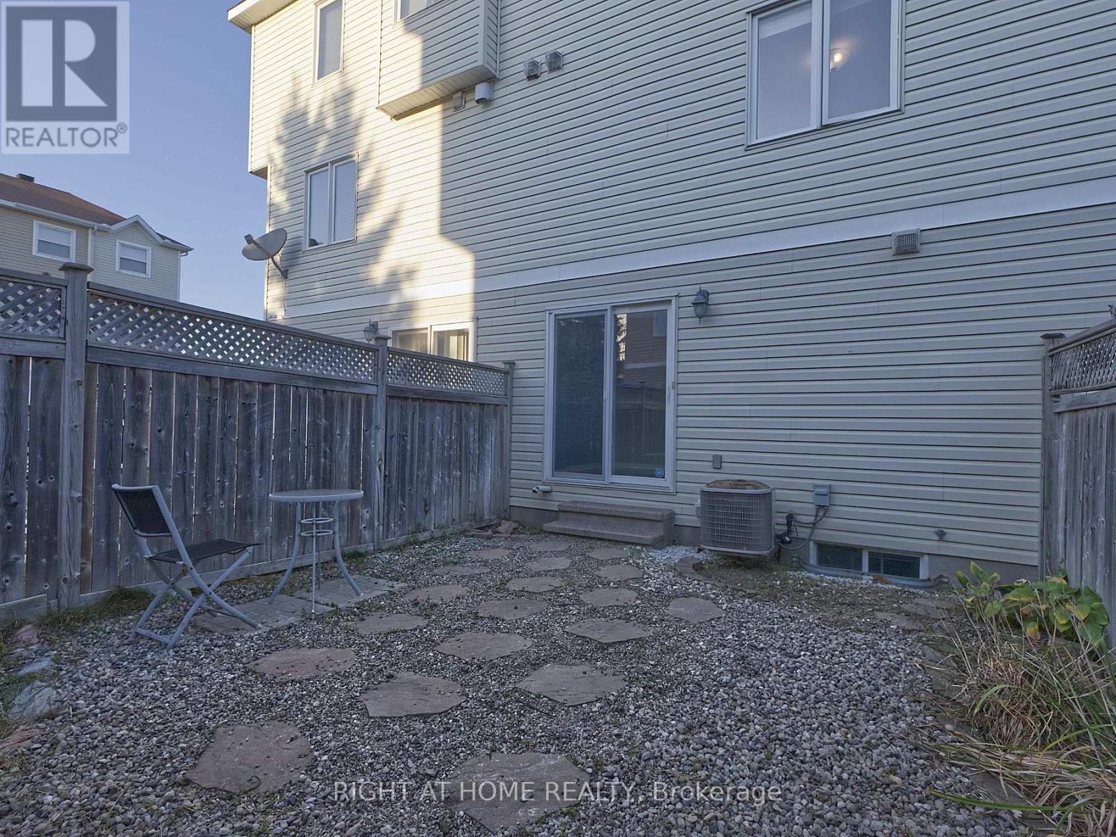 773 Cobble Hill Drive, Ottawa, ON - Outdoor With Exterior