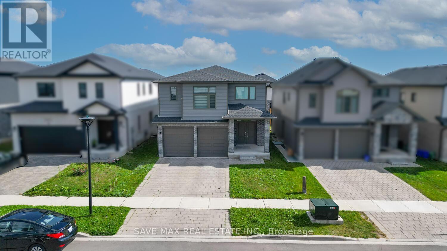 3624 Earlston Cross, London South, ON - Outdoor With Facade