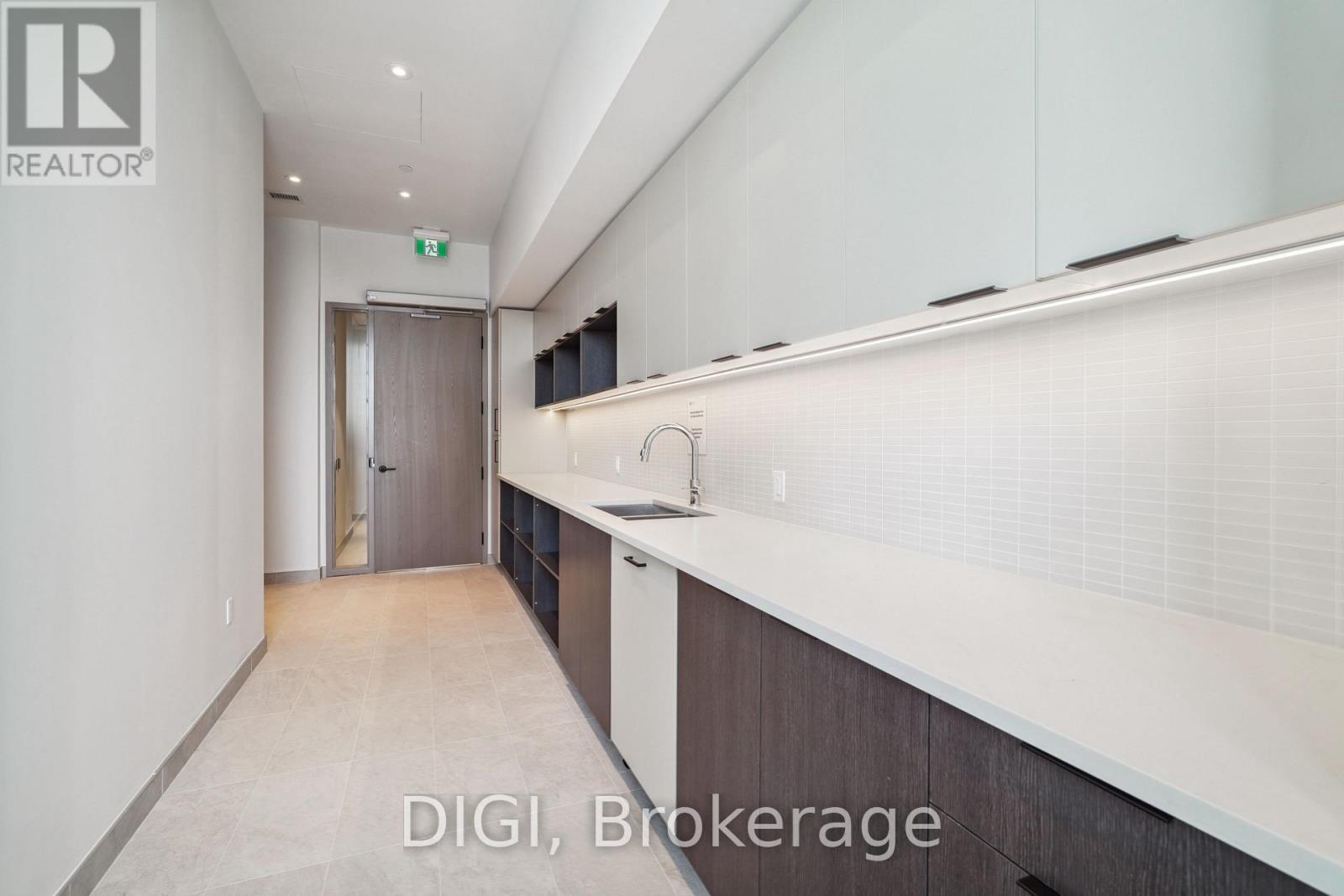 3605 - 325 Yorkland Boulevard, Toronto, ON - Indoor