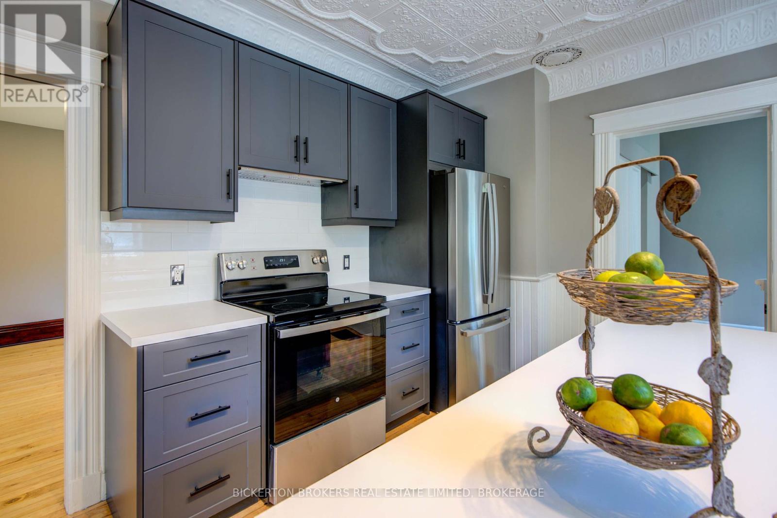 153 Main Street, Leeds And The Thousand Islands, ON - Indoor Photo Showing Kitchen