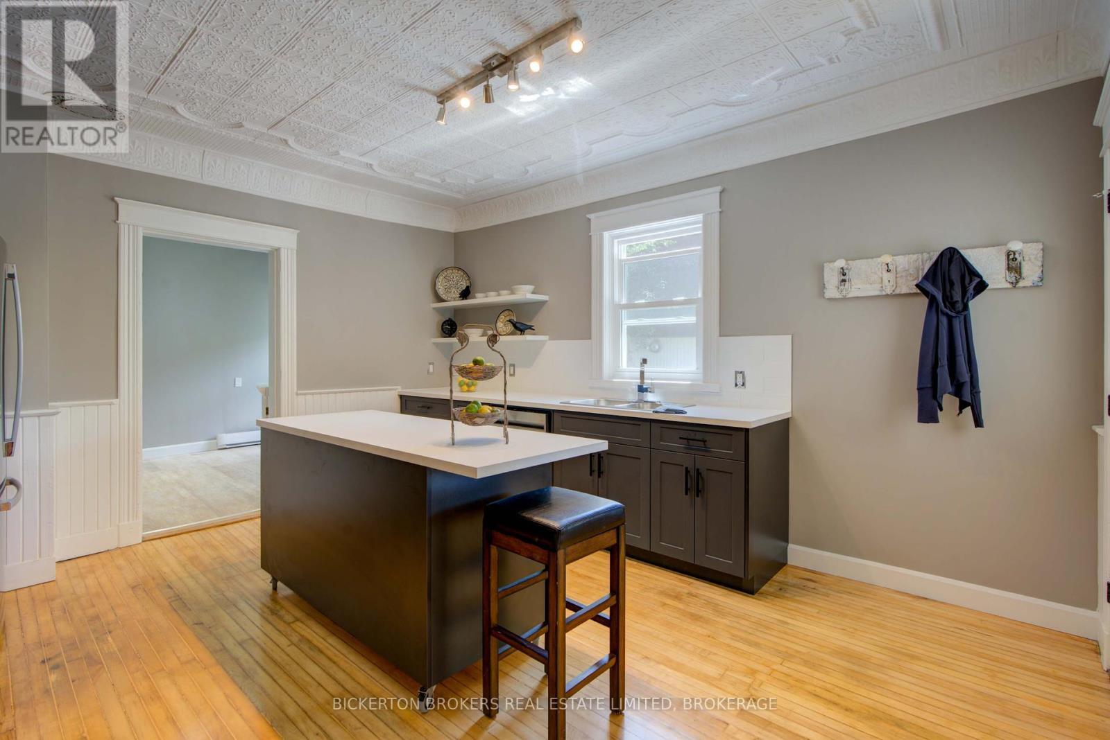 153 Main Street, Leeds And The Thousand Islands, ON - Indoor